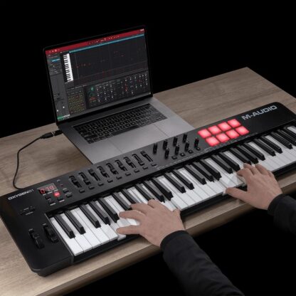 M-AUDIO CLAVIER MAITRE OXYGEN USB MIDI 61 TOUCHES – Image 2