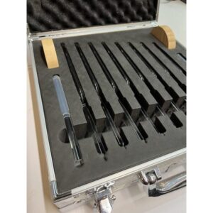 OCCASION LOT DE DIAPASONS CRISTAL (1 OCTAVE) AVEC CAISSE DE TRANSPORT ET 2 PERCU