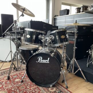 OCCASION PEARL TARGET 18 10 12 14 CC 13 SABIAN SOLAR HH 13 CR 16 RIDE 20 PEARL