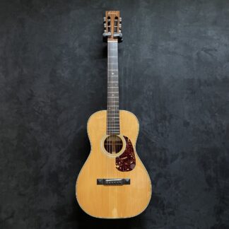 OCCASION EASTMAN E20P PARLOUR + CASE