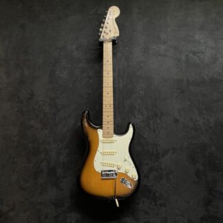 OCCASION FENDER HIGHWAY ONE STRATOCASTER SUNBURST