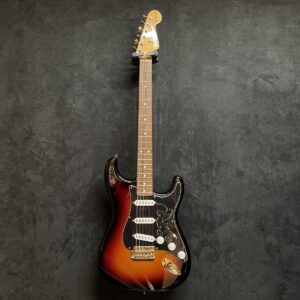 OCCASION FENDER STRAT SRV 2010 ETUI