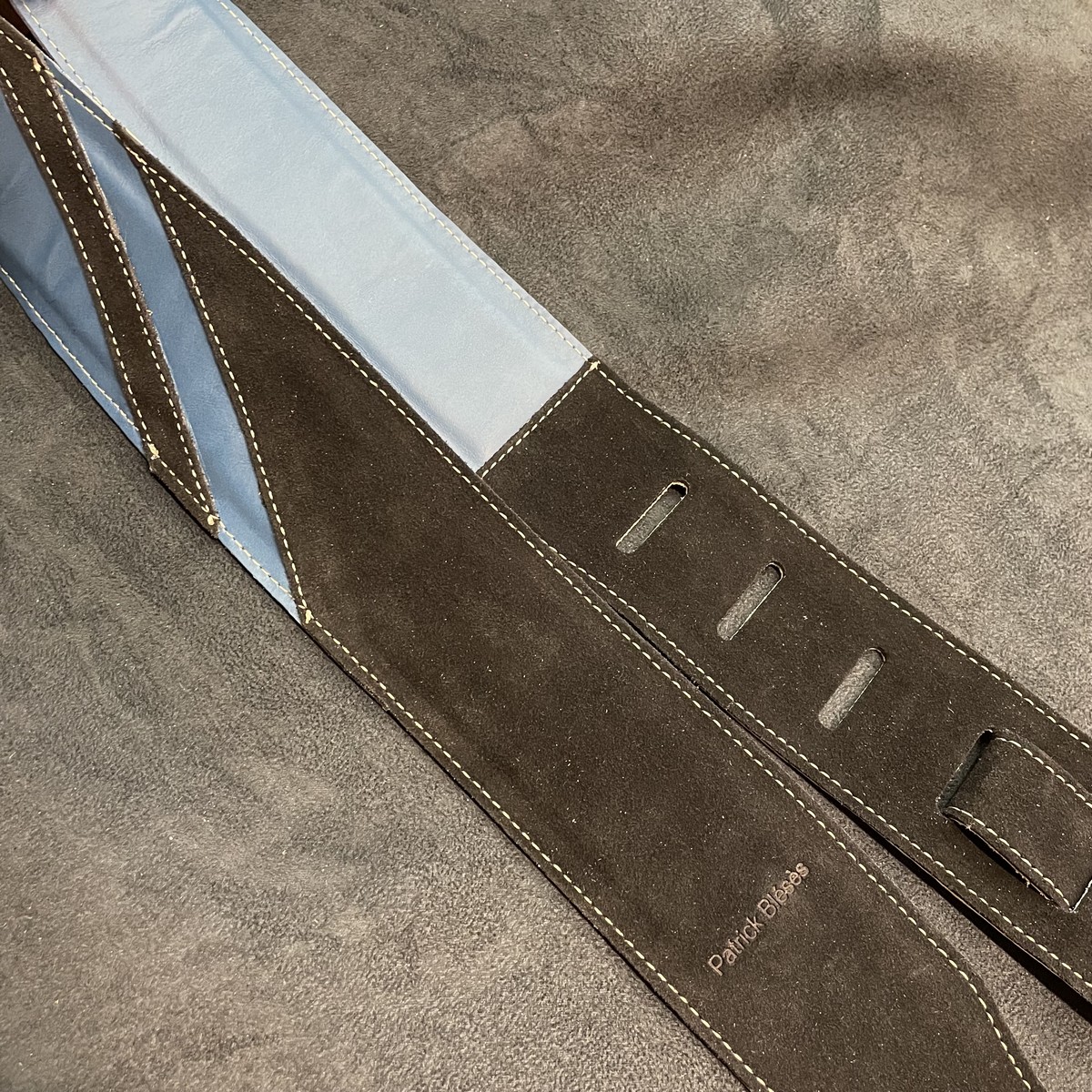 BLESES SANGLE BG791 VELOUR NOIR VEAU BLEU – Image 4