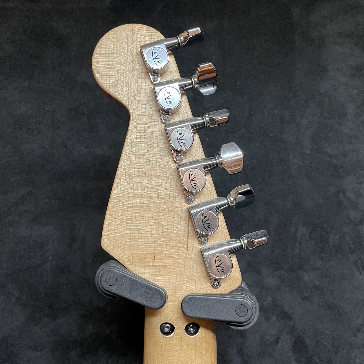 OCCASION EVH STRIPED ROUGE 2018 – Image 3