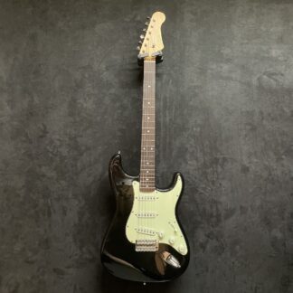 OCCASION TOM LAUNHARDT ST61 NOIR ETUI FENDER