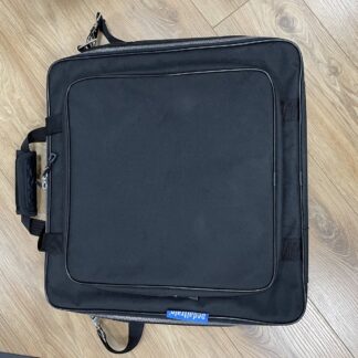 OCCASION ROCKBOARD HOUSSE 45 CM X 45 CM