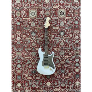 OCCASION SQUIER STRAT WHITE HOUSSE